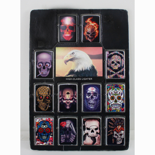 Sturmfeuerzeug Totenkopf ca 6x3,5cm